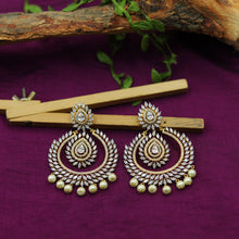White Zircon/AD Earring 13631-0702