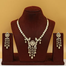 Round Neck Kundan Necklace Set 20506-68