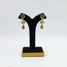 Antique Gold Finish Ruby Kundan Necklace Set