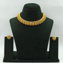 Round Neck Antique Necklace Set 16157-28