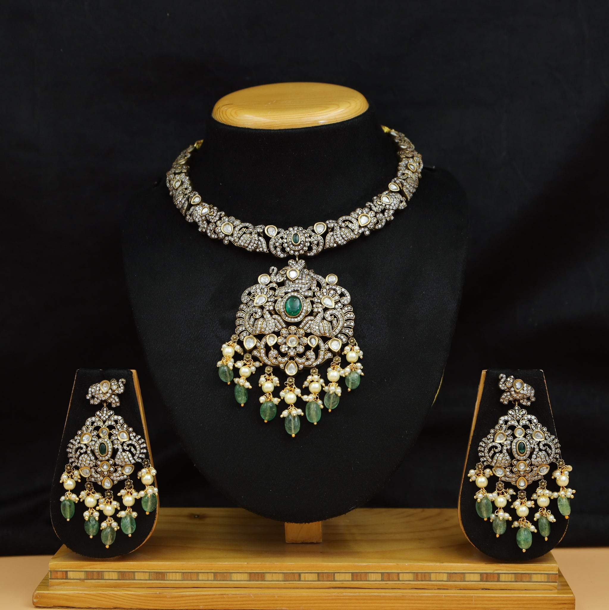 Designer Kundan Pendant Set 11071-21