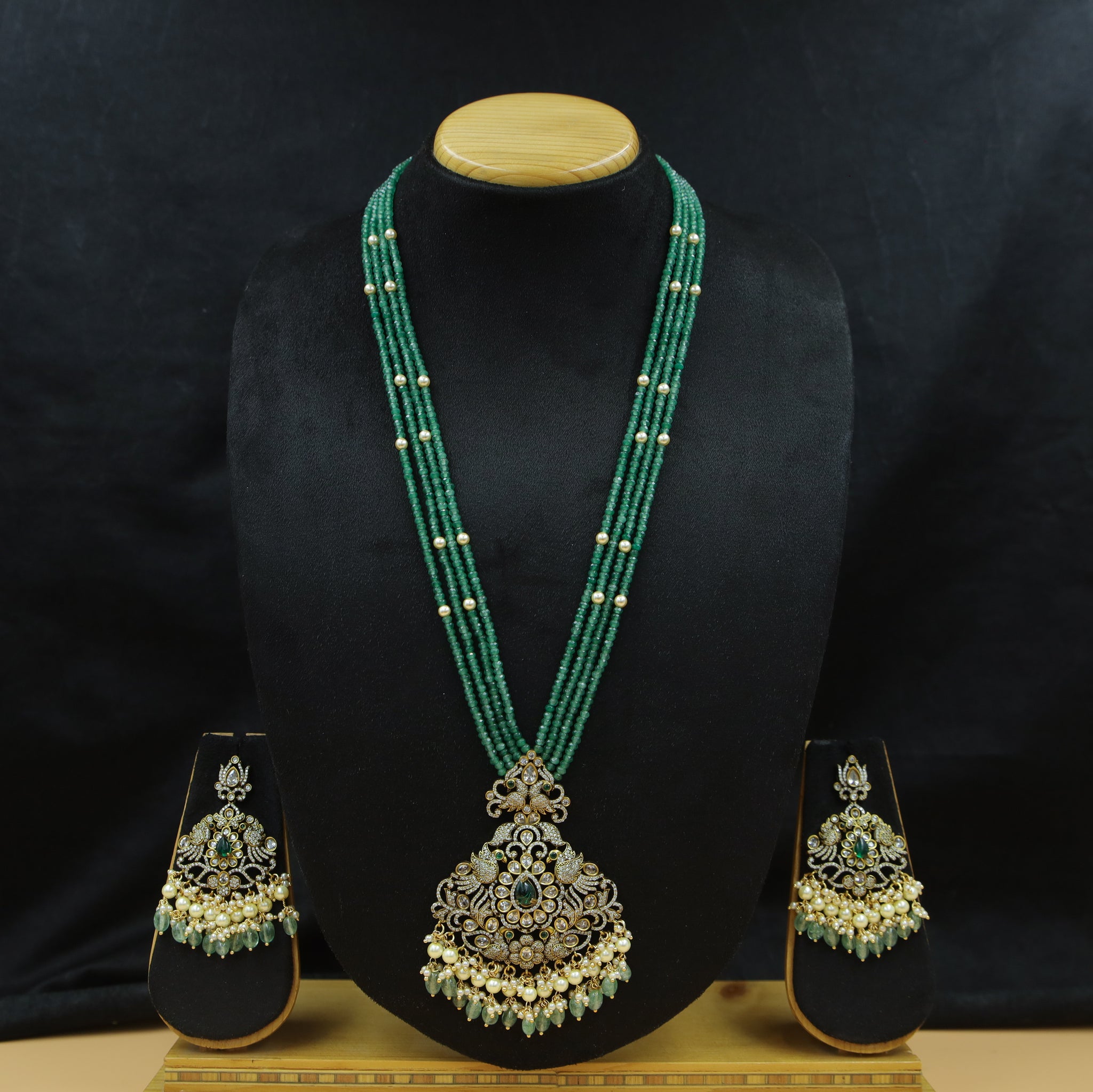 Designer Kundan Pendant Set 11074-21