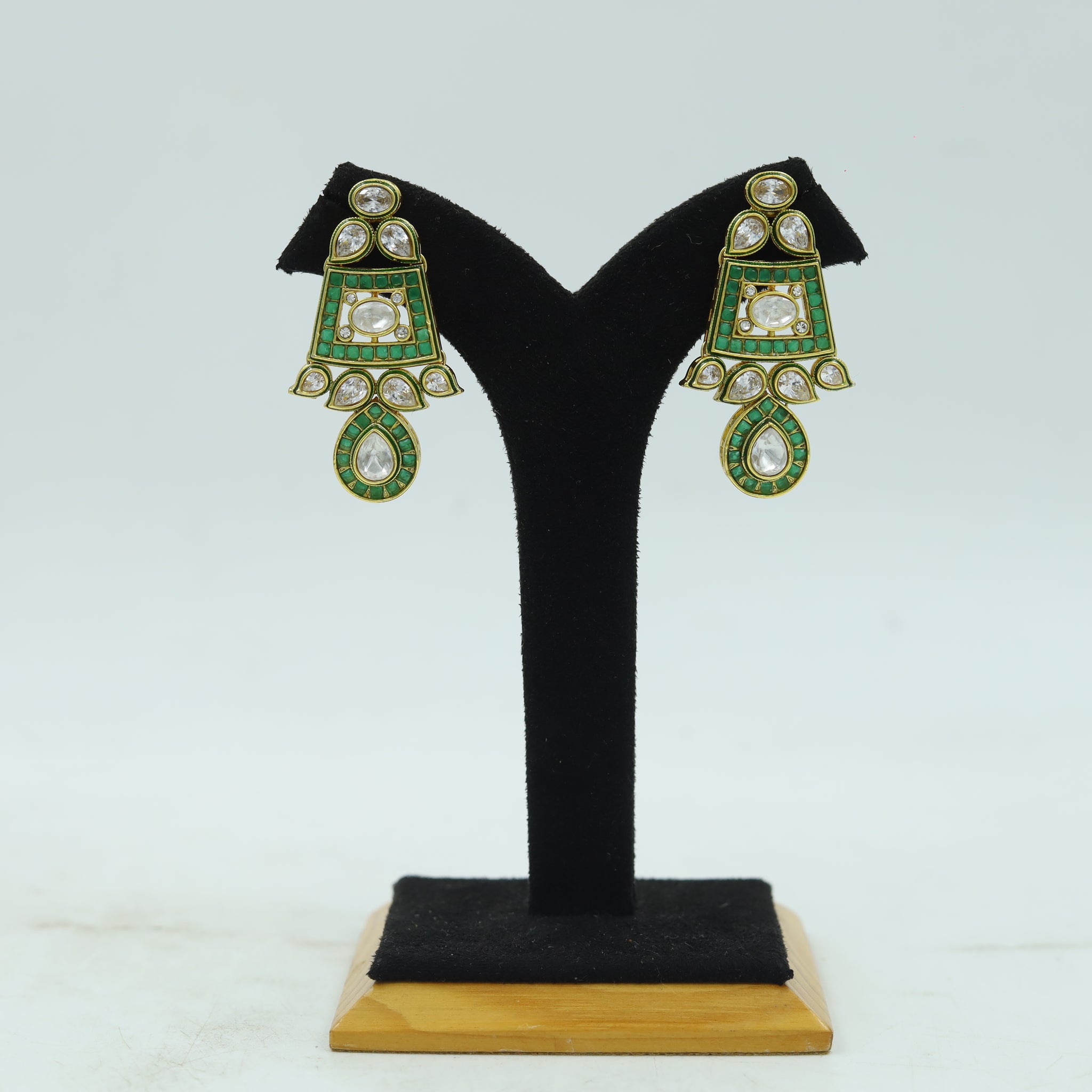 Round Neck Polki Necklace Set 13443-21