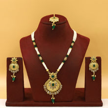 Green Gold Look Necklace Set 19490-6661