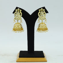 Round Neck Jadau Necklace Set 15979-65