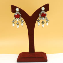 Round Neck Kundan Necklace Set 18838-28