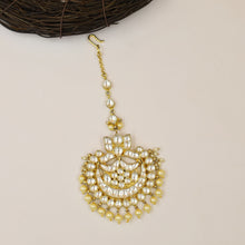 Kundan Maang Tikka 14159-100
