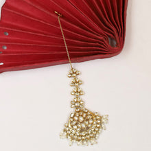 Kundan Maang Tikka 6523-28