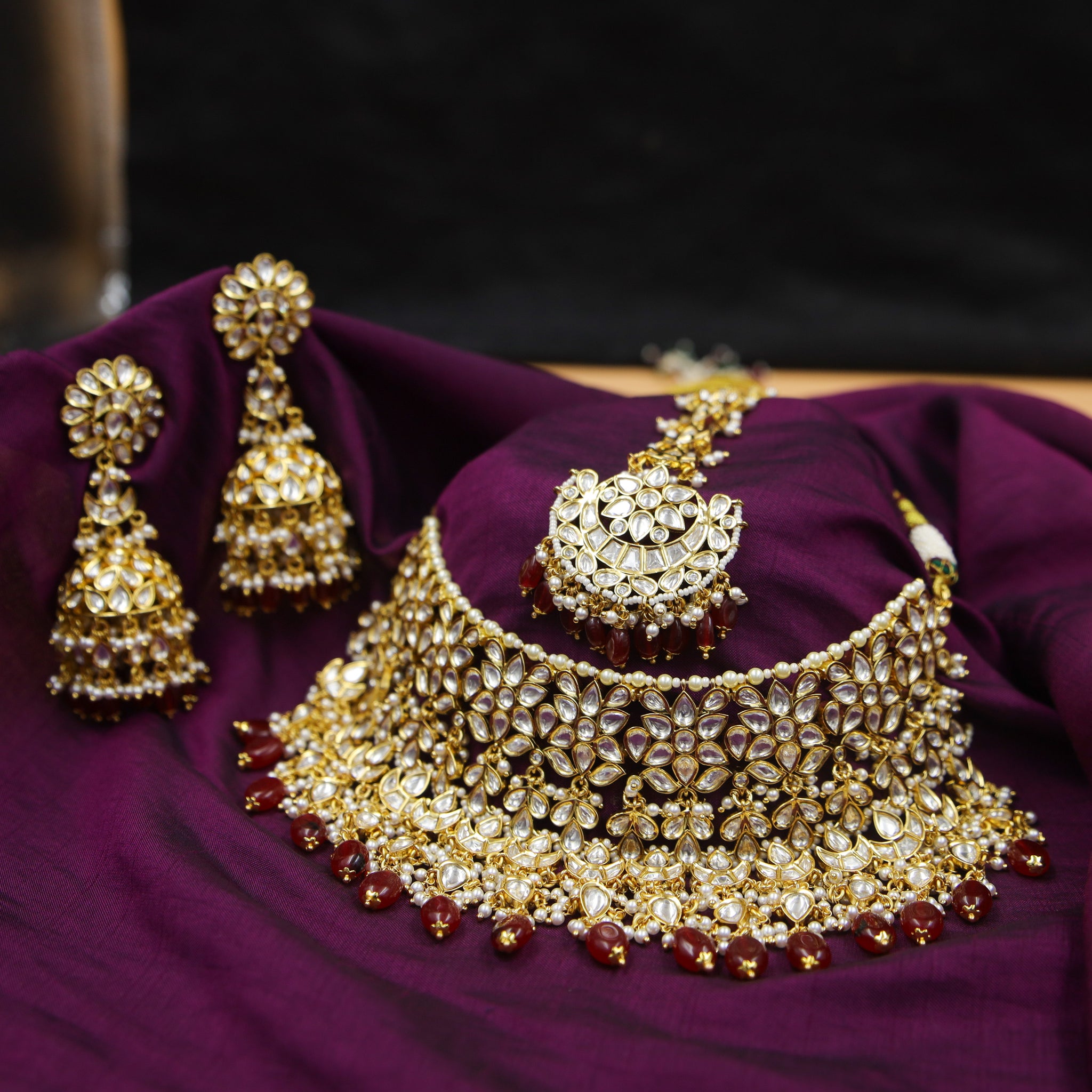 Choker Kundan Necklace Set 10155-28