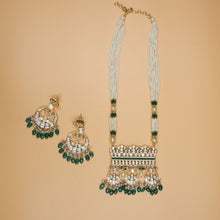 Medium Size Kundan Pendant Set 10230-28