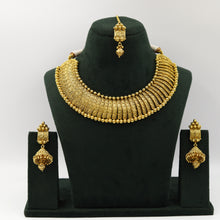 Gold Look Necklace Set