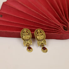 Antique Gold Finish Temple Pendant Set 18303-5485