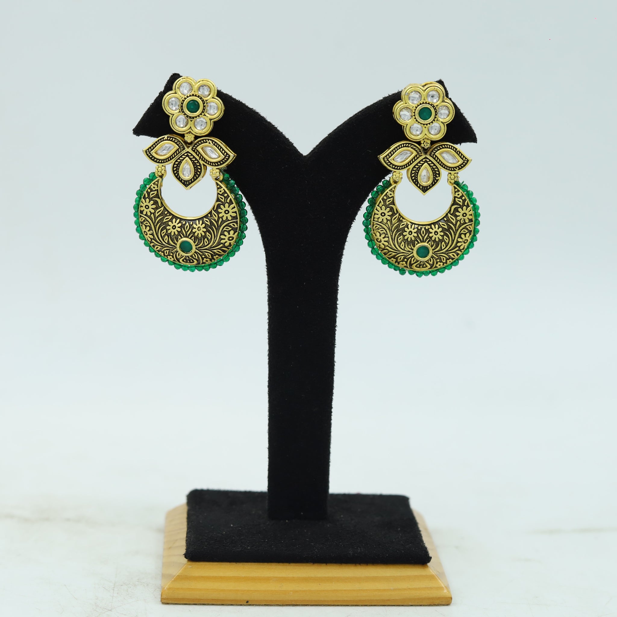 Green Gold Look Earring 15581