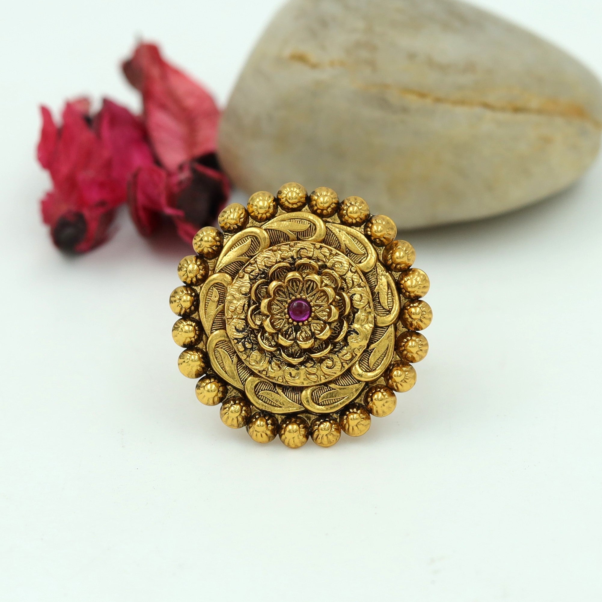 Antique Gold Finish Ring 4021-28