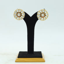 Tops/Studs Kundan Earring 12293-28