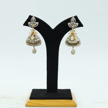 Zircon/AD Antique Polish Earring 13442-100