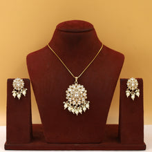 Designer Kundan Pendant Set 12388-28