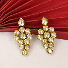 White Kundan Pendant Set 13844-0933