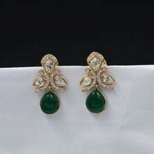 Tops/Studs Kundan Earring 10628-68