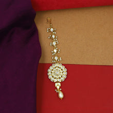 Matte Gold Finish Kundan Maang Tikka 13432-100