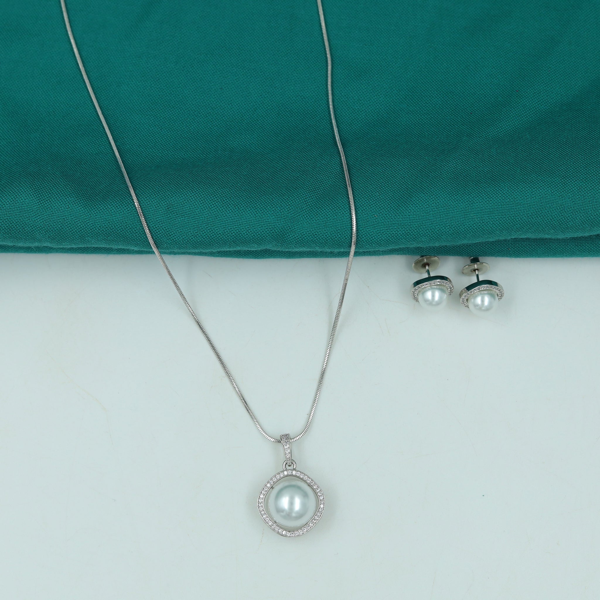 Stylish Zircon/AD Earring 17329-31
