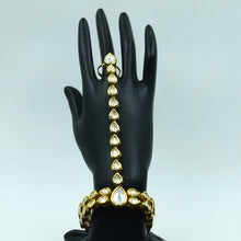 Kundan Hathphool 13637-100