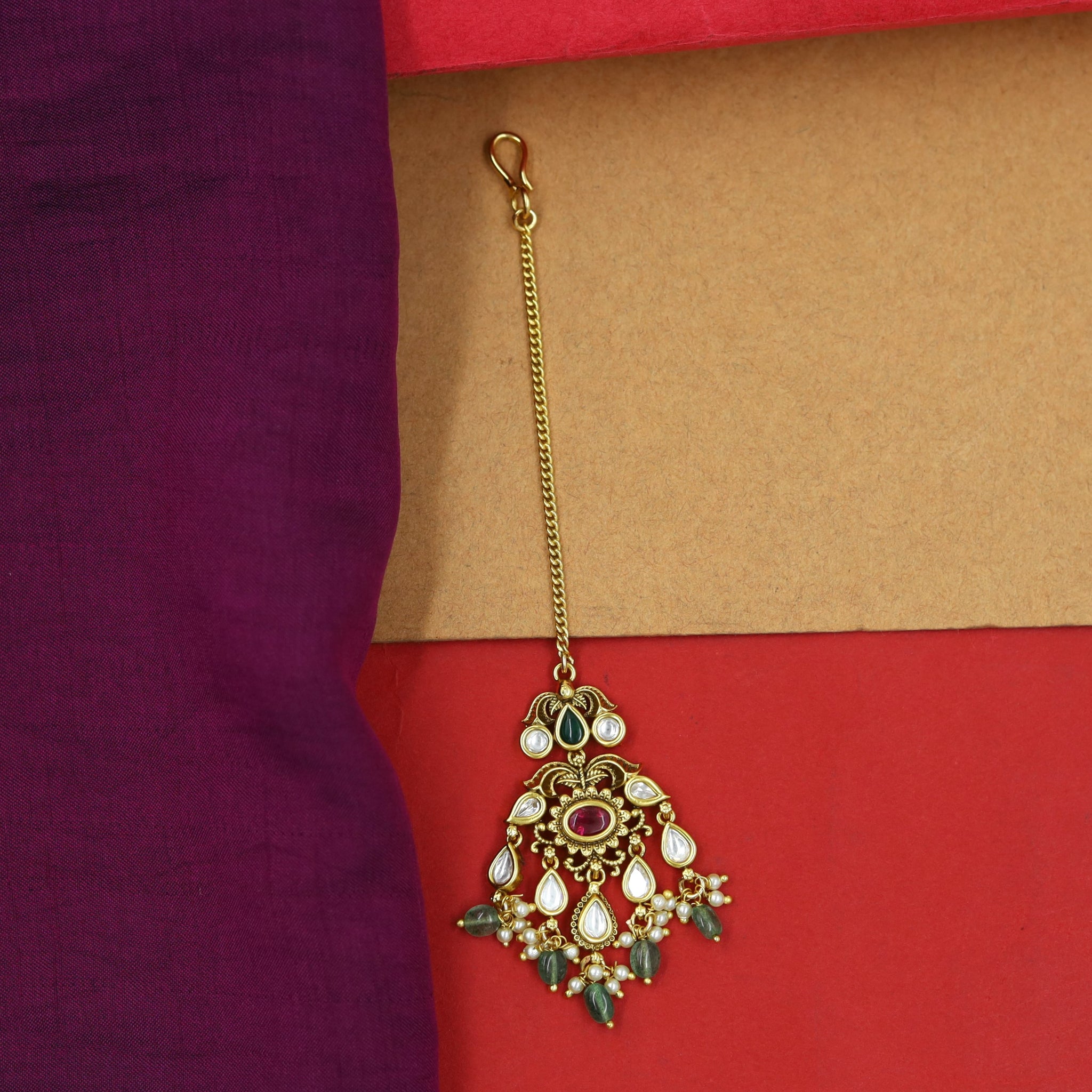 Antique Finish Maang Tikka 16315-28
