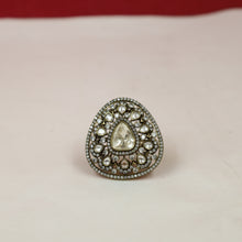 Kundan Ring 12837-68