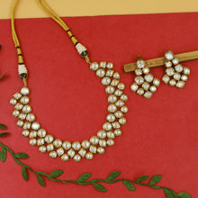 Round Neck Kundan Necklace Set 12799-68