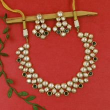 Round Neck Kundan Necklace Set 12799-68