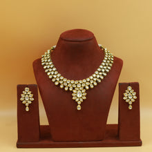 Round Neck Kundan Necklace Set 10171-28