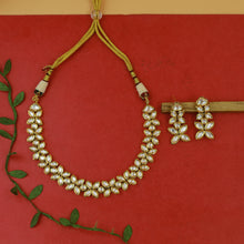 Round Neck Kundan Necklace Set 12188-28