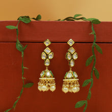 White Kundan Necklace Set 19537-6720