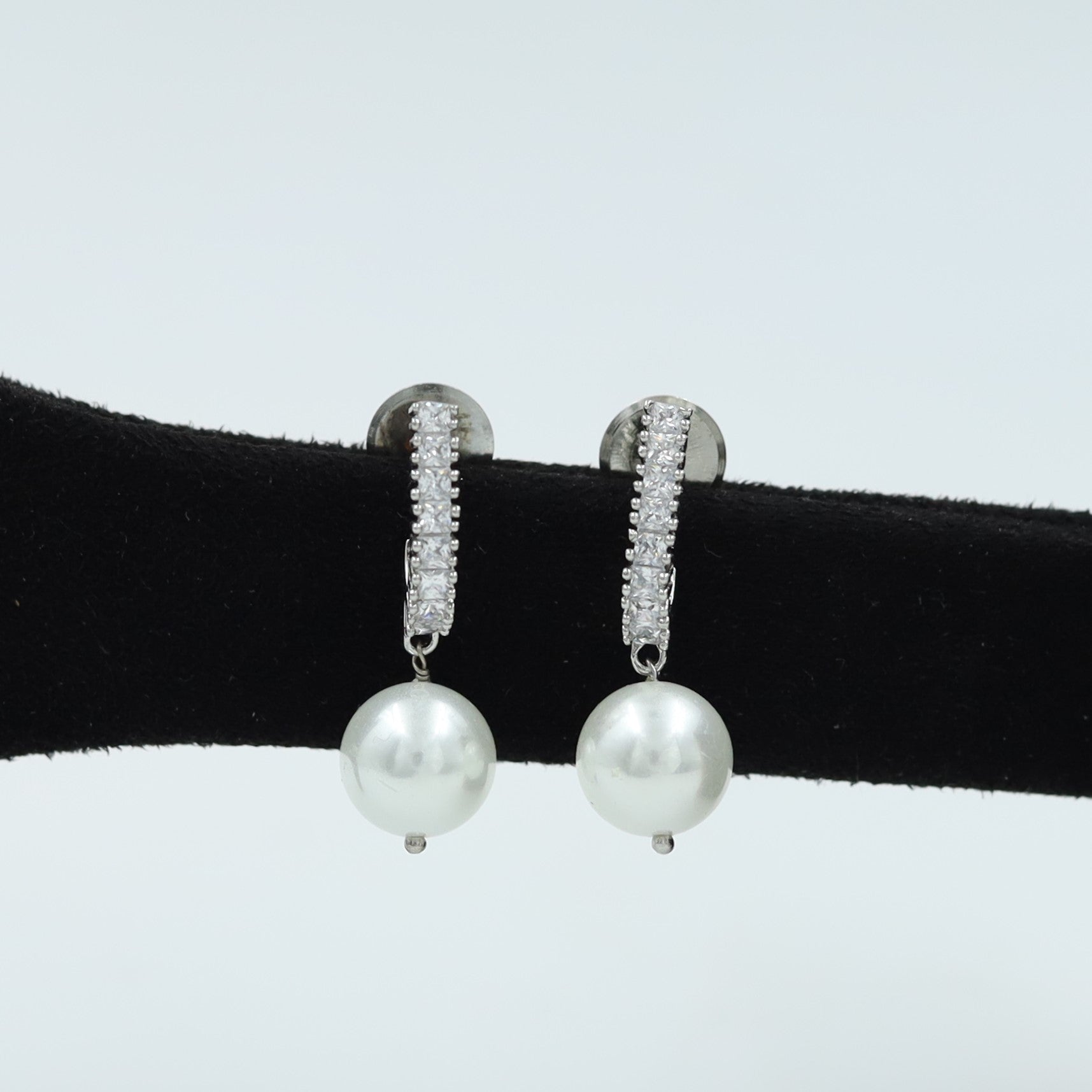 Tops/Studs Zircon/AD Earring 8600-08
