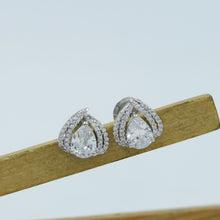 Tops/Studs Zircon/AD Earring 16884-08