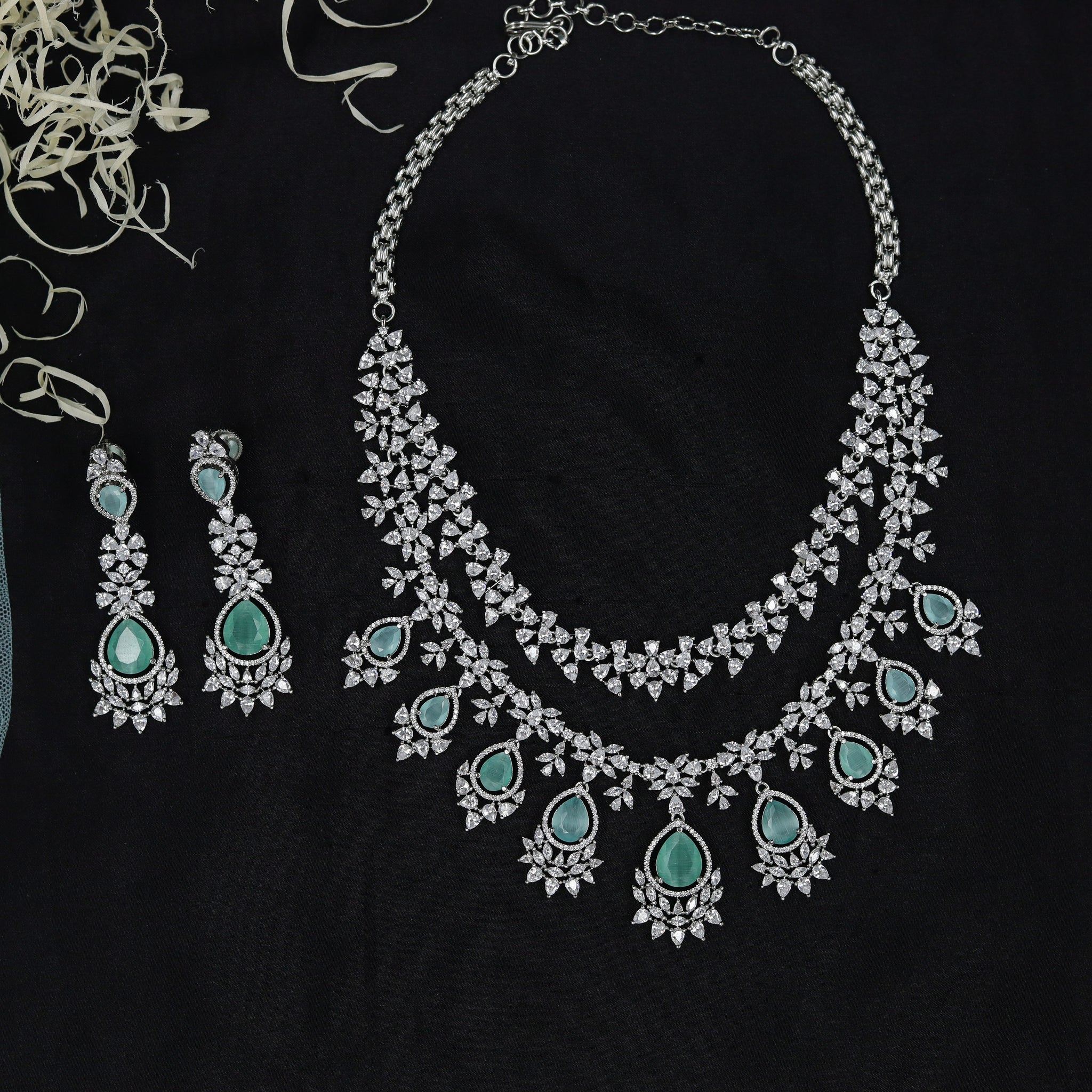 Round Neck Zircon/AD Necklace Set 10813-69