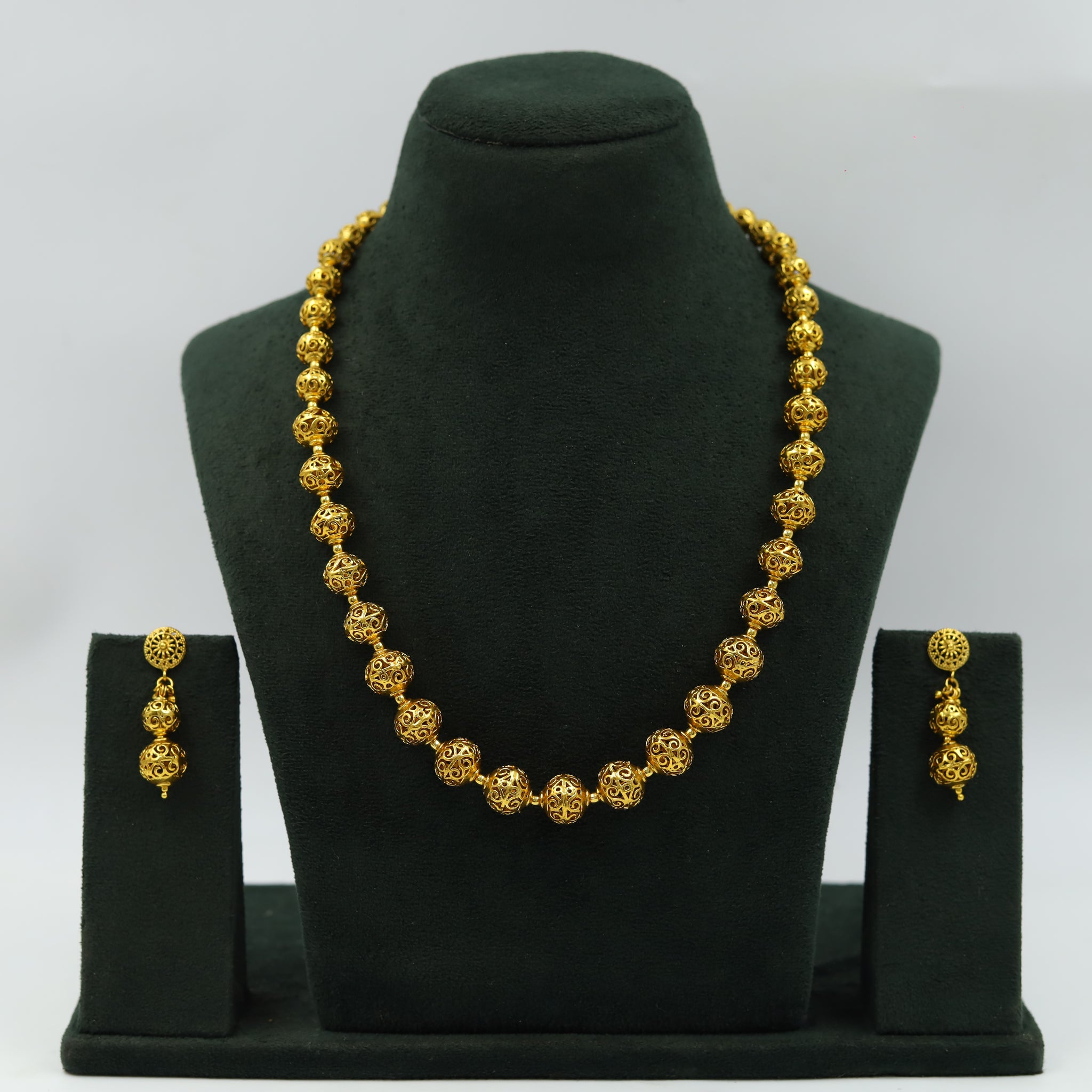 Gold Pearl Necklace Set 16686-3833
