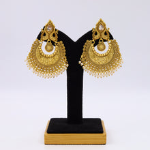Champagne Gold Look Earring