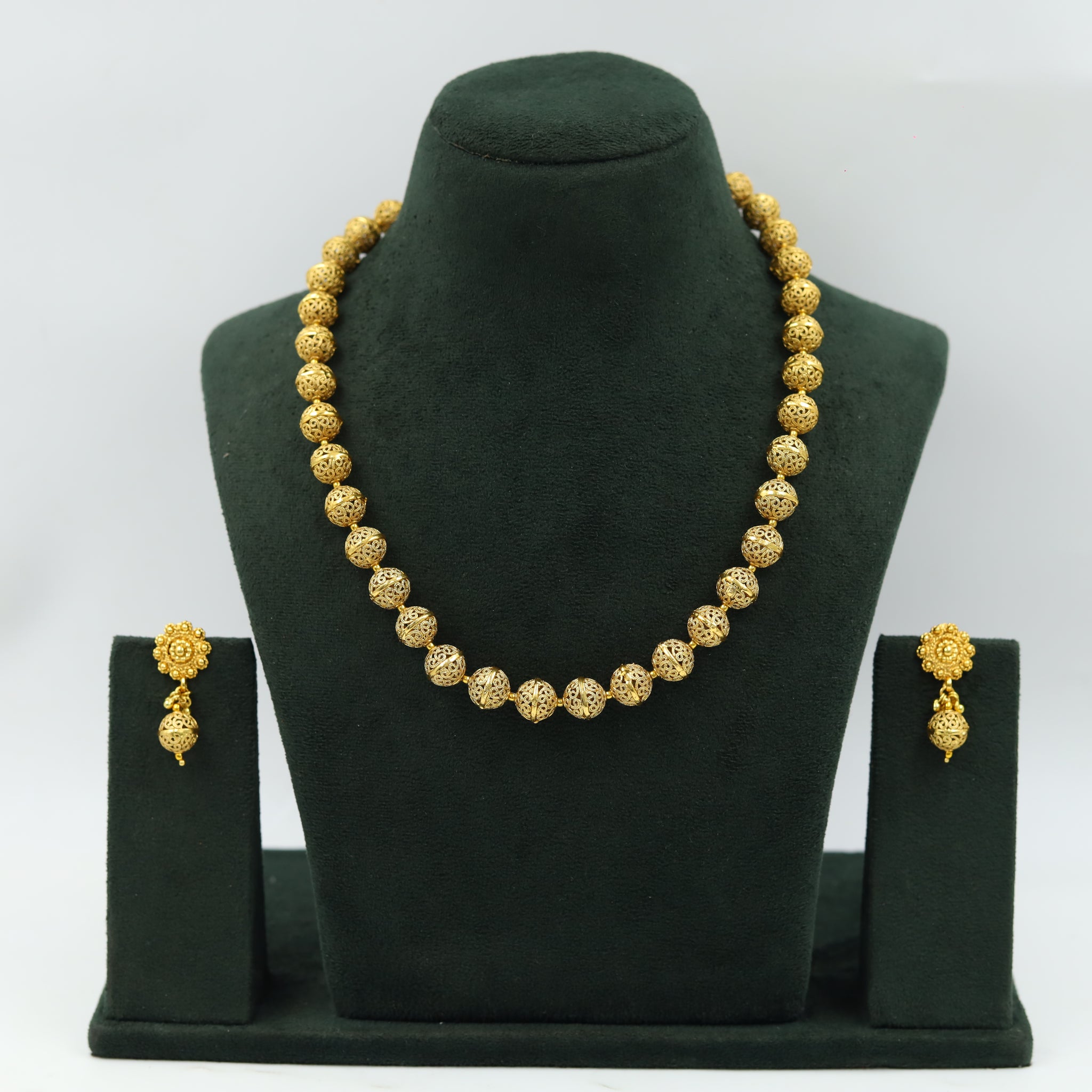 Gold Pearl Necklace Set 3875-36143