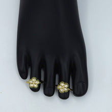 White Toe Ring 1180-5245