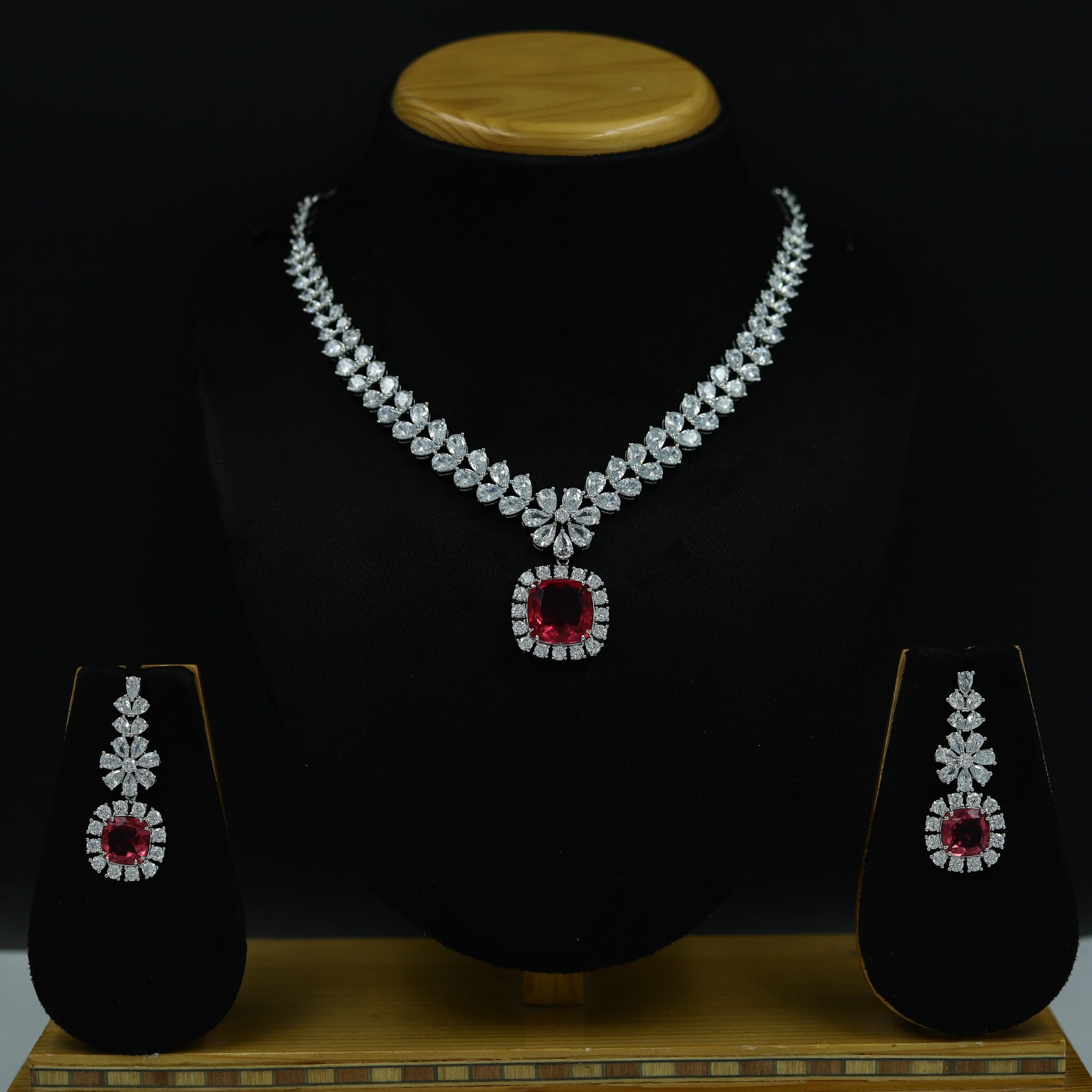 Round Neck Zircon/AD Necklace Set 10802-69