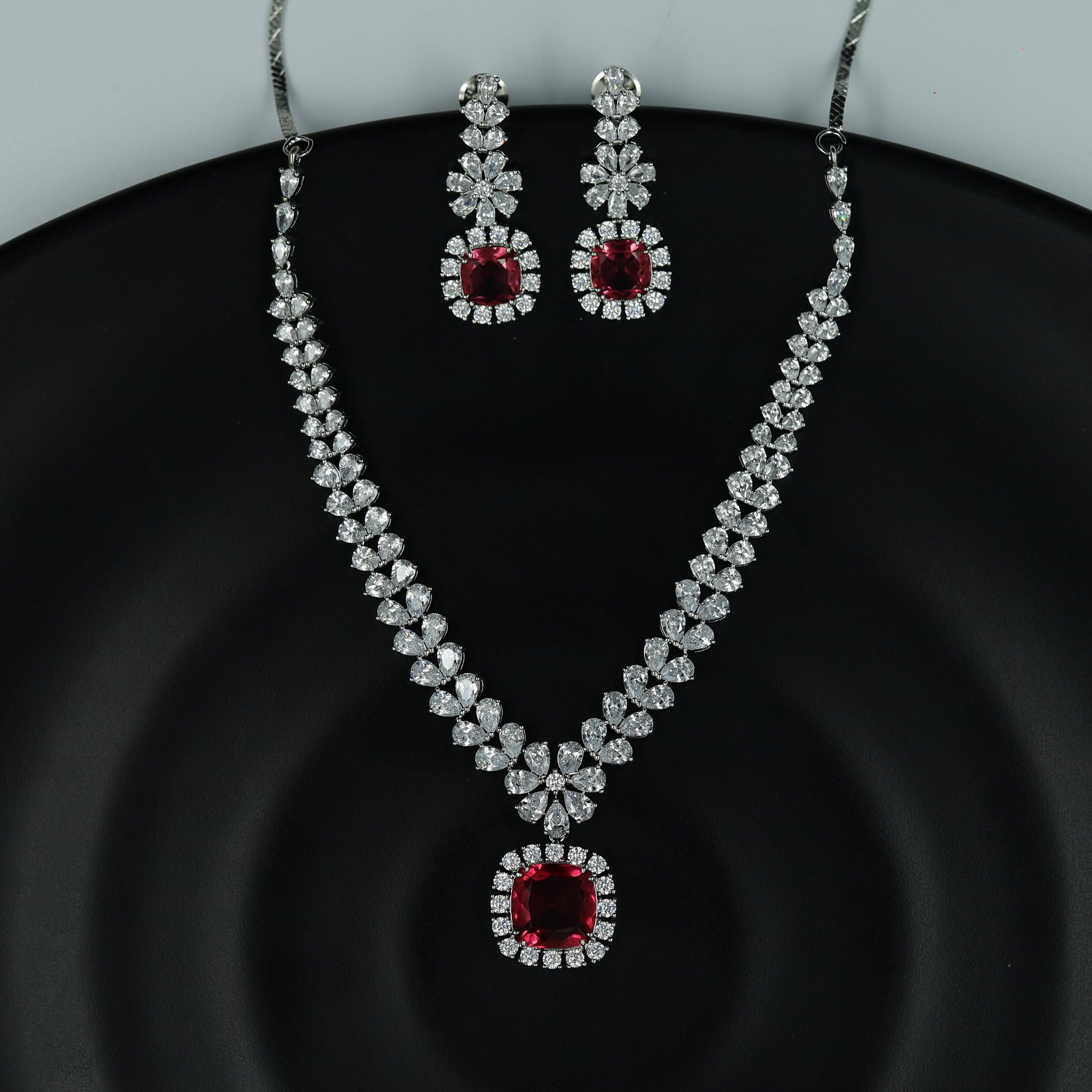 Round Neck Zircon/AD Necklace Set 10802-69