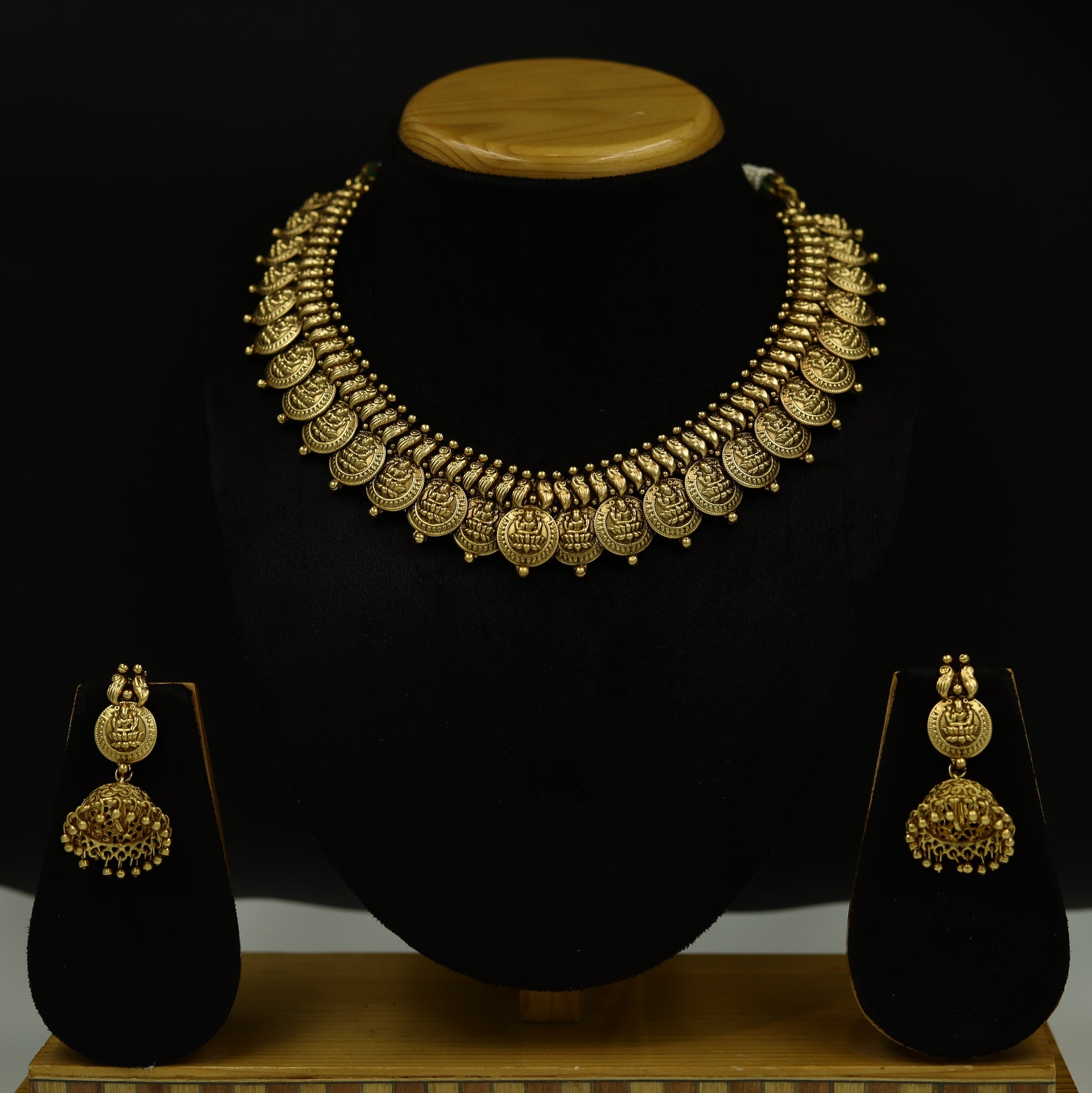 Antique Gold Plated Round Neck Temple Necklace Set 9974-28