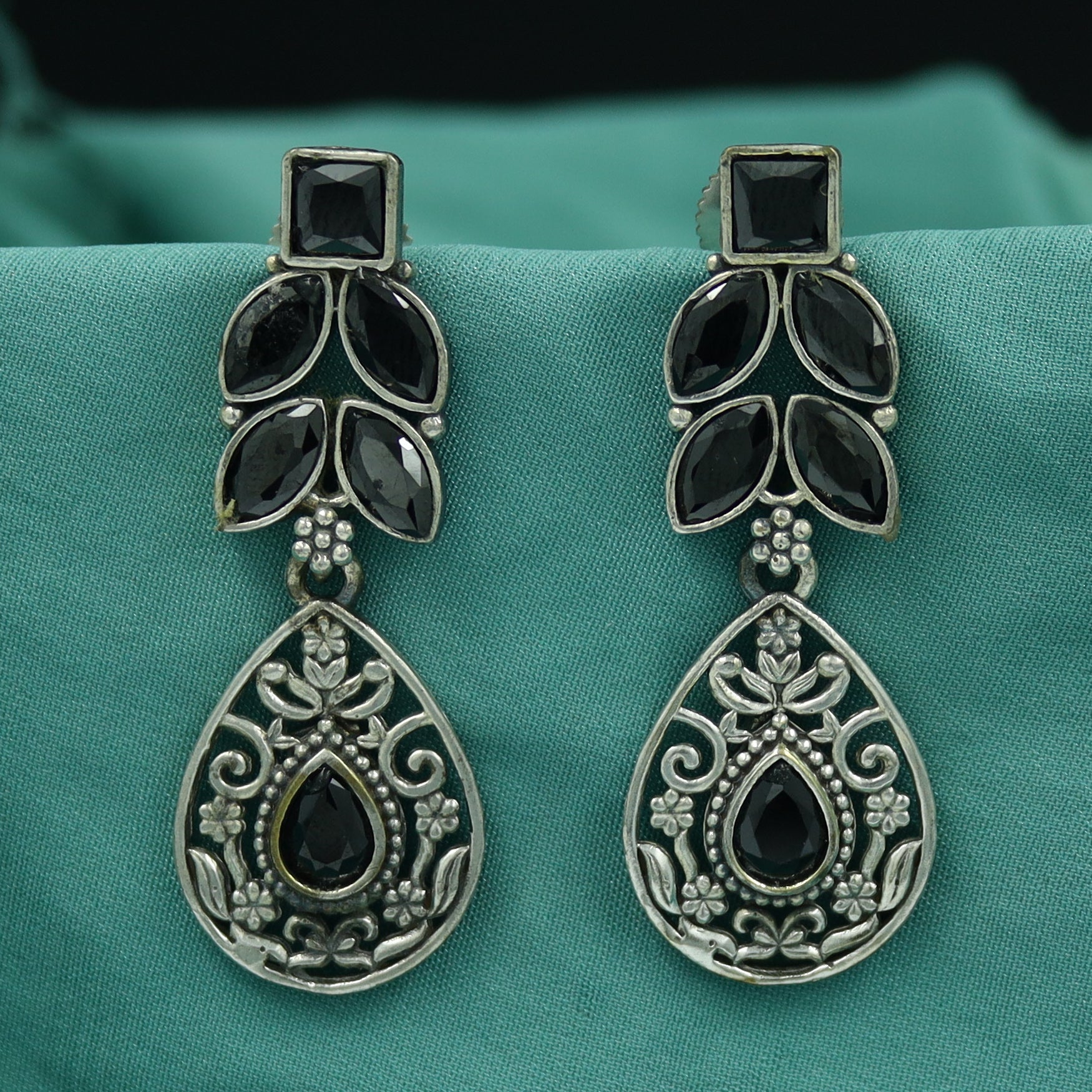 Oxidized Earring Light Earring 10949-59