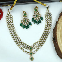 Round Neck Polki Necklace Set 15963-21