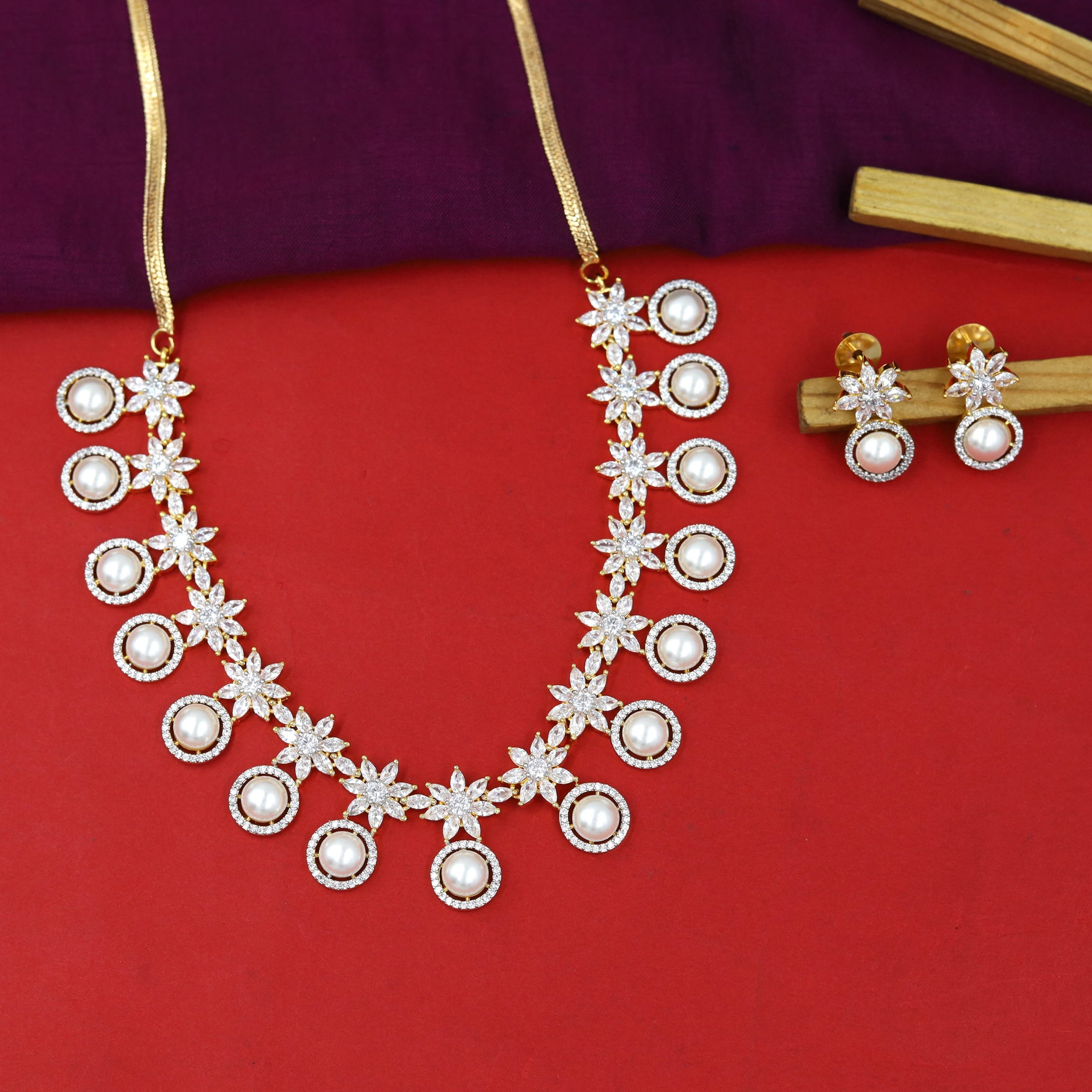 Round Neck Zircon/AD Necklace Set 16956-31
