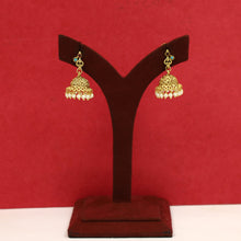 Antique Gold Plated Round Neck Necklace Set 9949-28