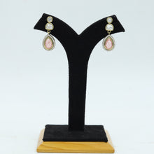 Light Kundan Earring 16938-31