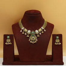Round Neck Heritage Antique Necklace Set 19663-1