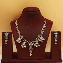 Round Neck Heritage Antique Necklace Set 19660-1